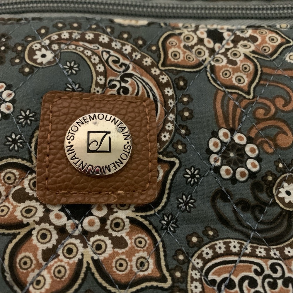Stone Mountain New York Blue and Brown Tote Set - Picture 4 of 8